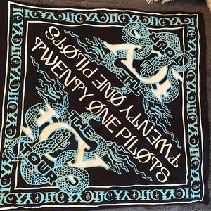 Twenty one pilots Icy Tour bandana